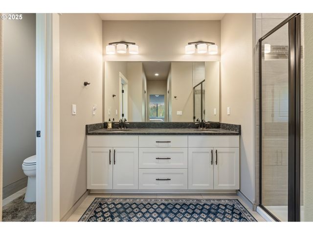 263 WIL Way, Winston, OR 97496