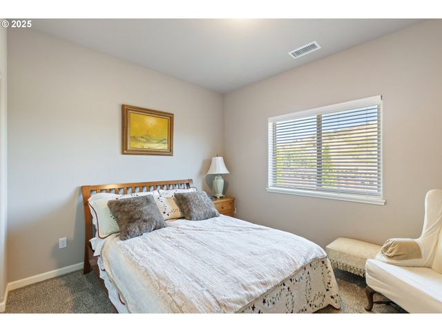 263 WIL Way, Winston, OR 97496