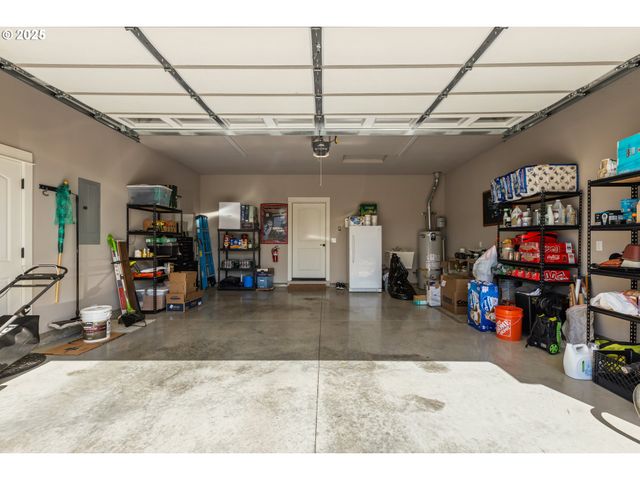 263 WIL Way, Winston, OR 97496