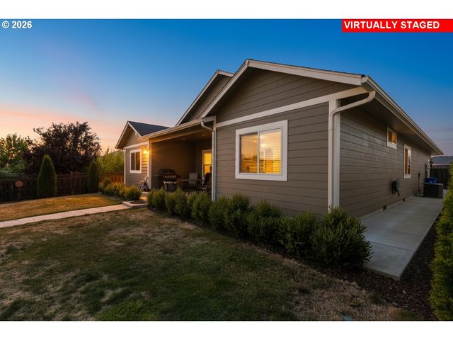 263 WIL Way, Winston, OR 97496