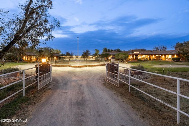 7003 McNutt Road, Anthony, NM 88021