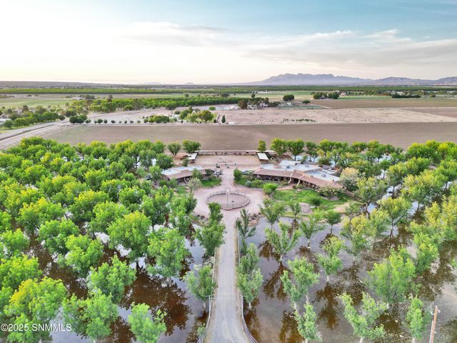 7003 McNutt Road, Anthony, NM 88021