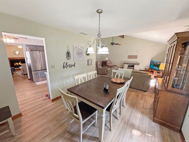 7711 Woodland Drive, Newburgh, IN 47630