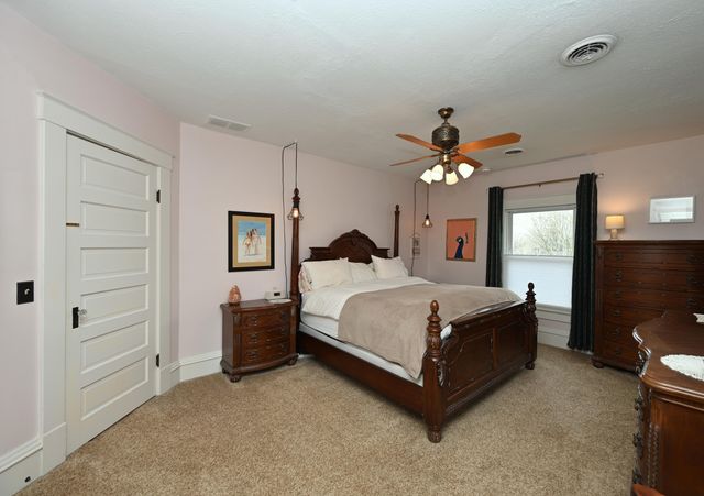 417 S Riverside Drive, Winamac, IN 46996