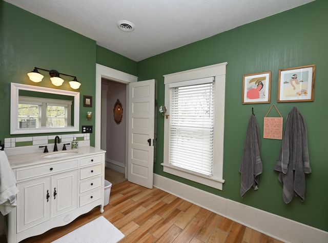 417 S Riverside Drive, Winamac, IN 46996