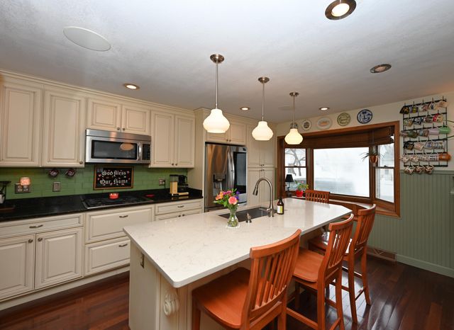 417 S Riverside Drive, Winamac, IN 46996