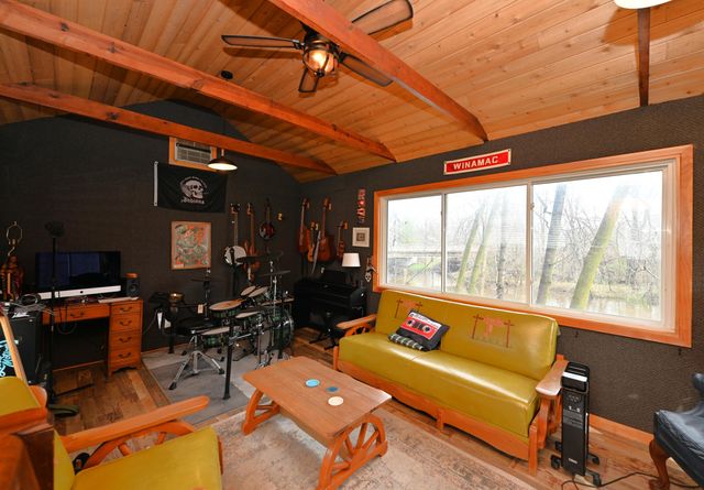 417 S Riverside Drive, Winamac, IN 46996