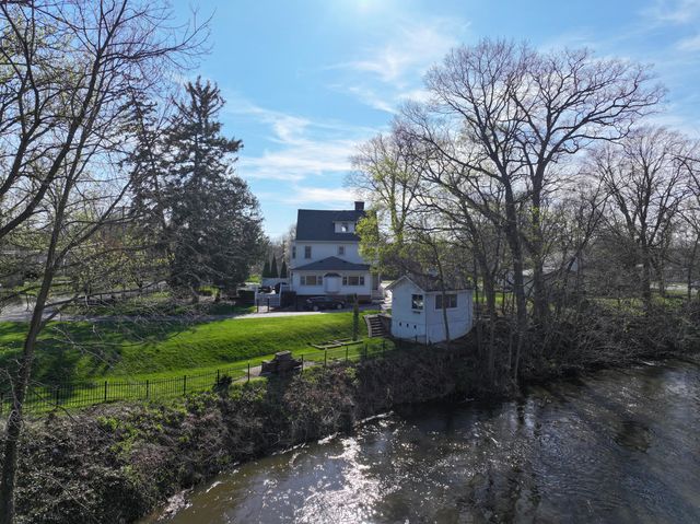 417 S Riverside Drive, Winamac, IN 46996