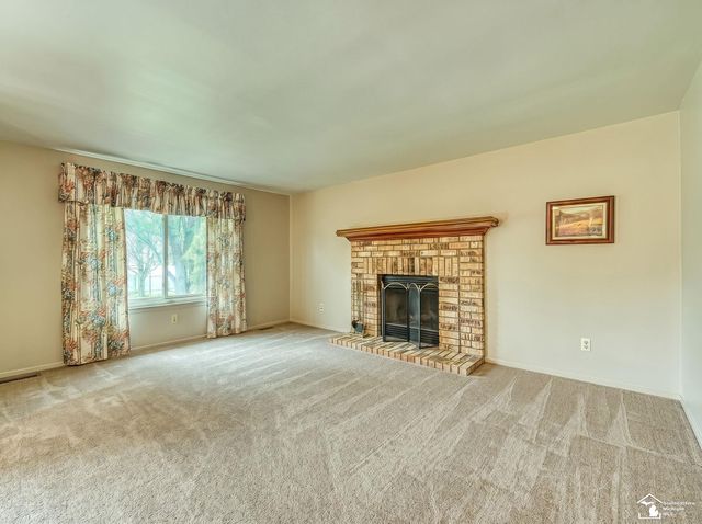 22262 Sherwood Lane, Brownstown Twp, MI 48134
