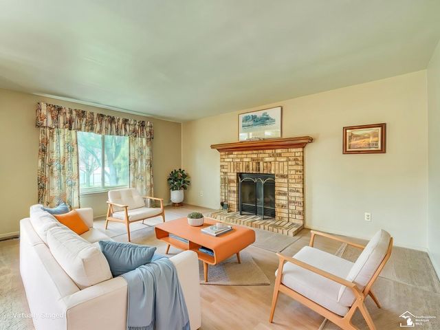 22262 Sherwood Lane, Brownstown Twp, MI 48134