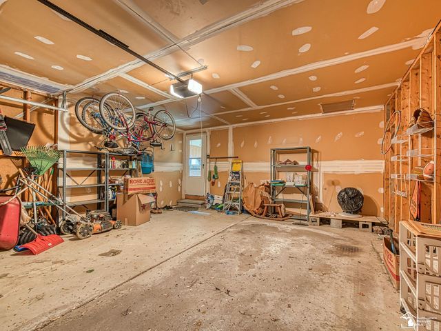 22262 Sherwood Lane, Brownstown Twp, MI 48134