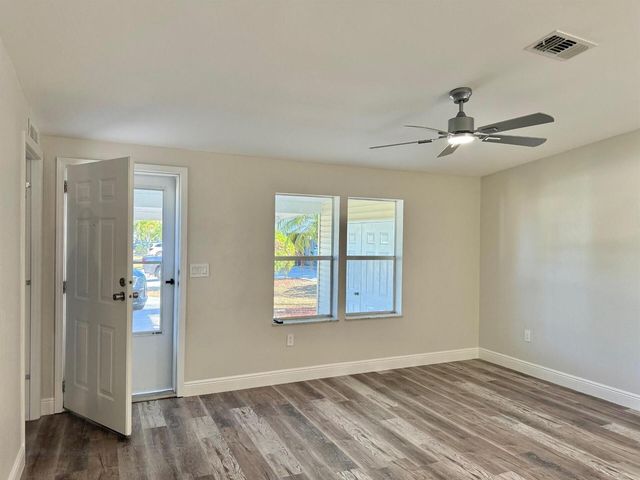 2960 Eagles Nest Way, Port St. Lucie, FL 34952