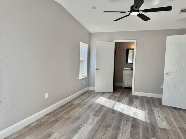 2960 Eagles Nest Way, Port St. Lucie, FL 34952