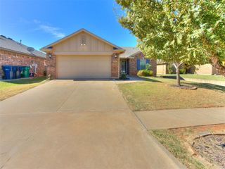 18905 Casero Drive, Edmond, OK 73012