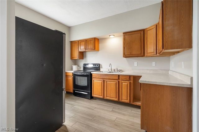 1308 Laiblin Place NE, Canton, OH 44705