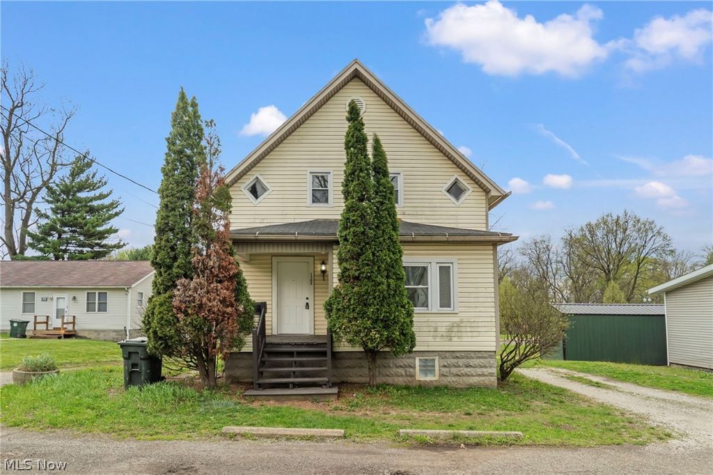 1308 Laiblin Place NE, Canton, OH 44705