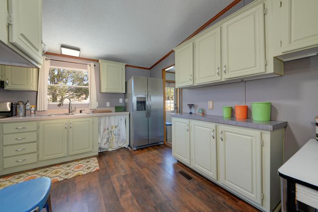 3 Glacier Lane, Edgewood, NM 87015