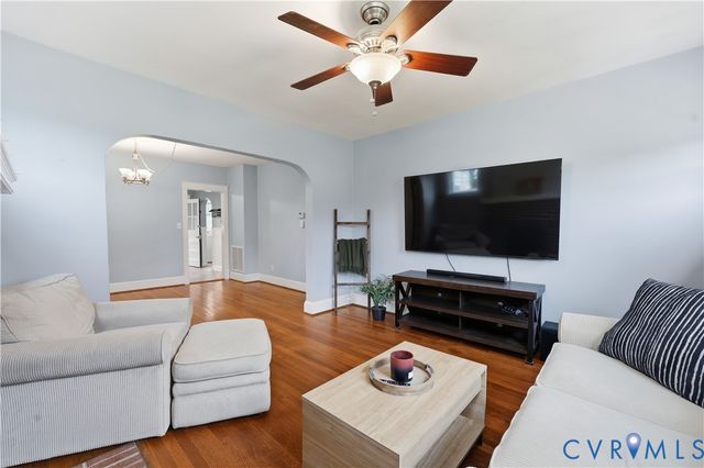 8077 Signal Hill Rd, Mechanicsville, VA 23111