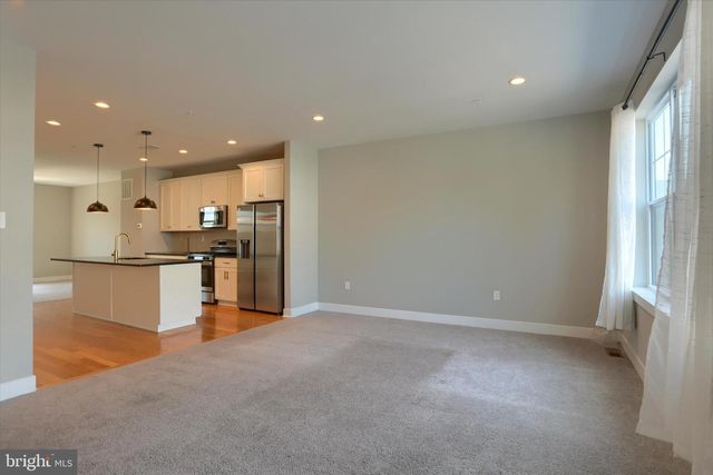 320 WALNUT ST, Collegeville, PA 19426