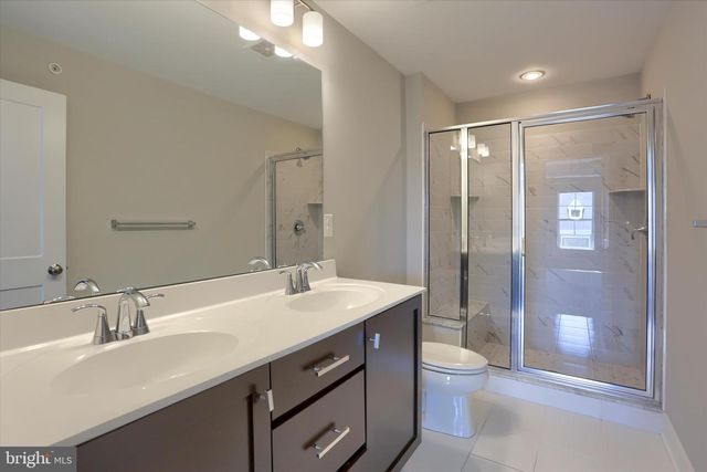 320 WALNUT ST, Collegeville, PA 19426