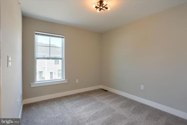 320 WALNUT ST, Collegeville, PA 19426