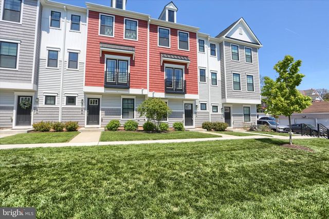 320 WALNUT ST, Collegeville, PA 19426