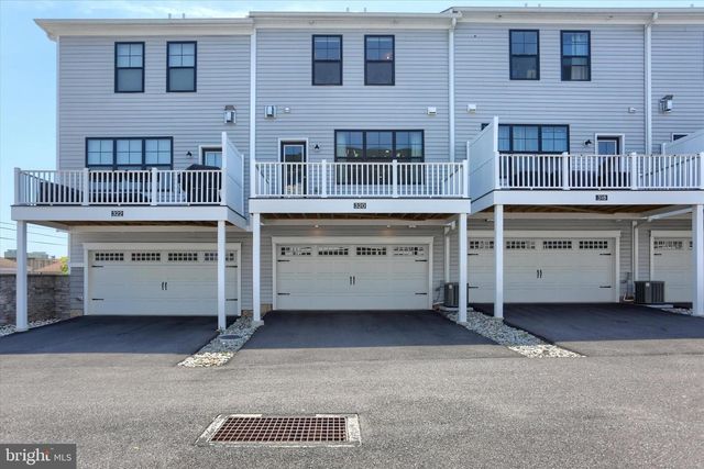 320 WALNUT ST, Collegeville, PA 19426