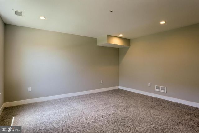 320 WALNUT ST, Collegeville, PA 19426