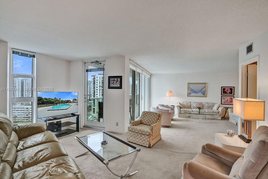 Image 17 of property listing at 100 Bayview Dr 1401, Sunny Isles Beach, FL 33160