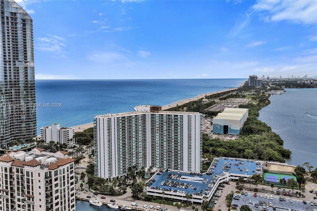Image 32 of property listing at 100 Bayview Dr 1401, Sunny Isles Beach, FL 33160
