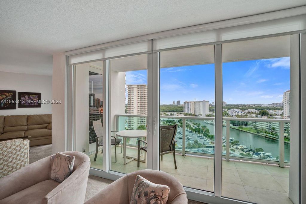 Image 9 of property listing at 100 Bayview Dr 1401, Sunny Isles Beach, FL 33160