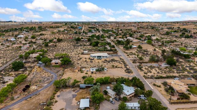 1167 Coronado Road, Corrales, NM 87048