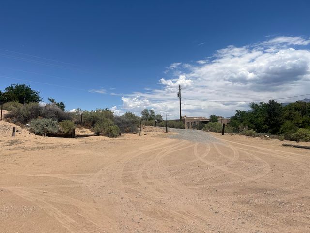 1167 Coronado Road, Corrales, NM 87048