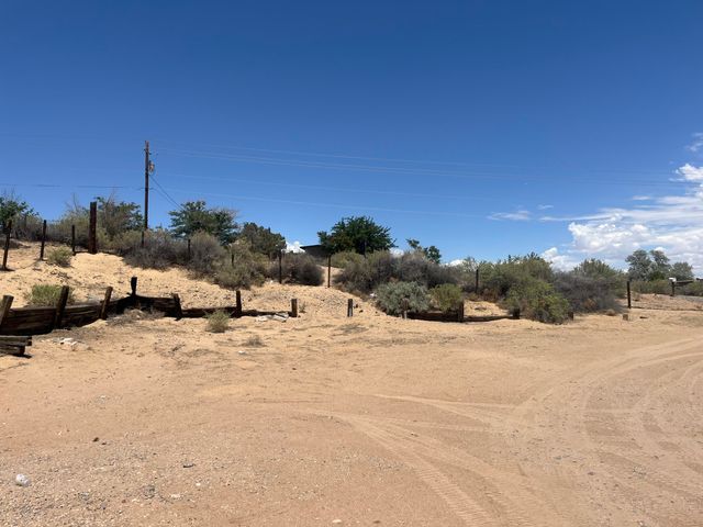 1167 Coronado Road, Corrales, NM 87048