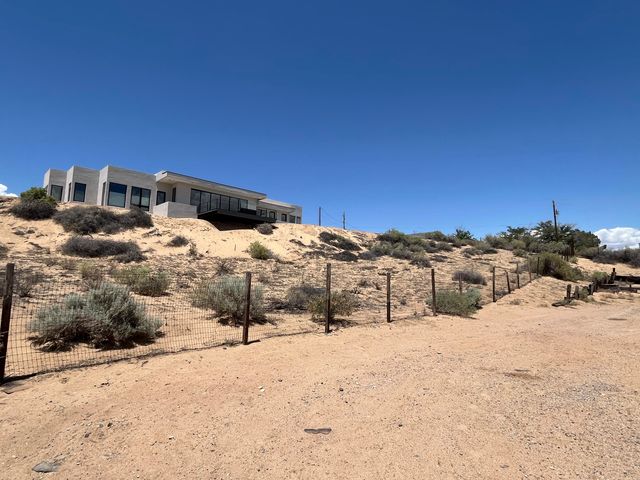 1167 Coronado Road, Corrales, NM 87048