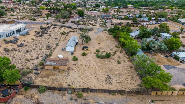 1167 Coronado Road, Corrales, NM 87048