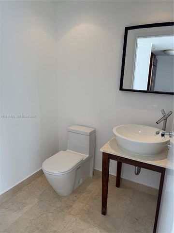 450 Alton Rd 2508, Miami Beach, FL 33139