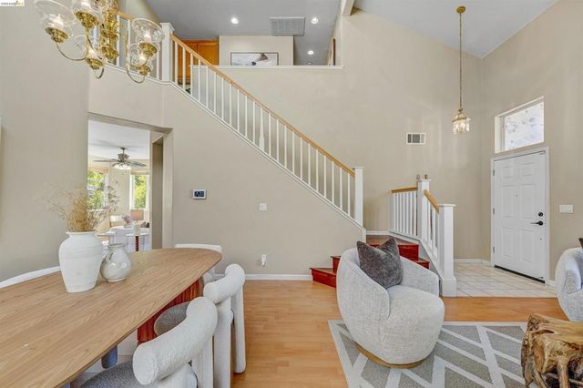 24986 SILVERTHORNE PL, Hayward, CA 94544