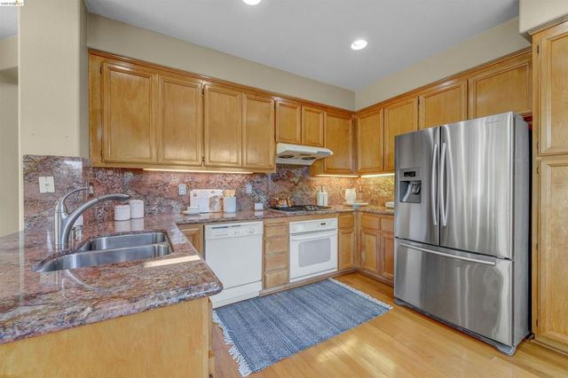 24986 SILVERTHORNE PL, Hayward, CA 94544