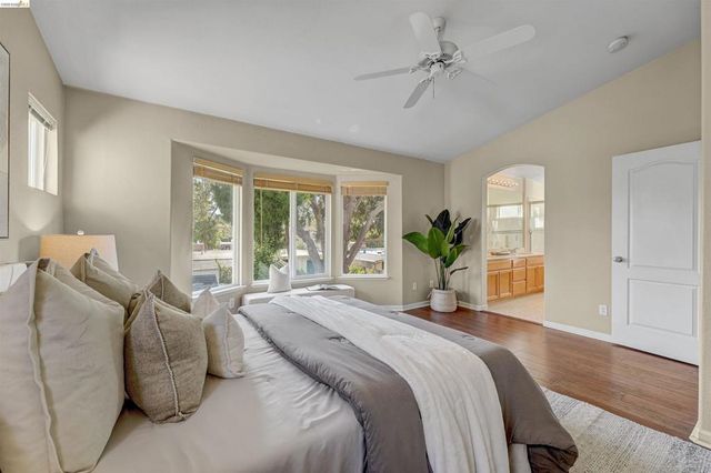 24986 SILVERTHORNE PL, Hayward, CA 94544