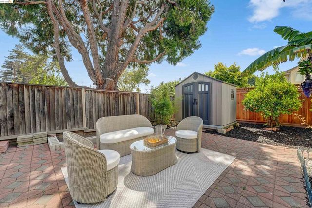 24986 SILVERTHORNE PL, Hayward, CA 94544