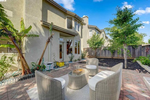 24986 SILVERTHORNE PL, Hayward, CA 94544