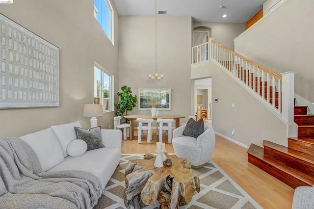24986 SILVERTHORNE PL, Hayward, CA 94544