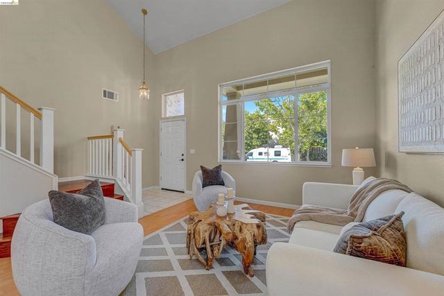 24986 SILVERTHORNE PL, Hayward, CA 94544