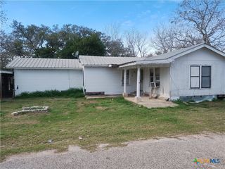 268 N Burke Street, Goliad, TX 77963
