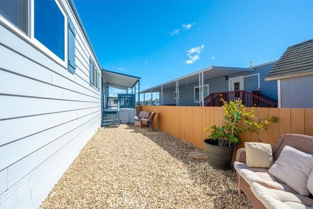 1701 Thornburg St, Santa Maria, CA 93458