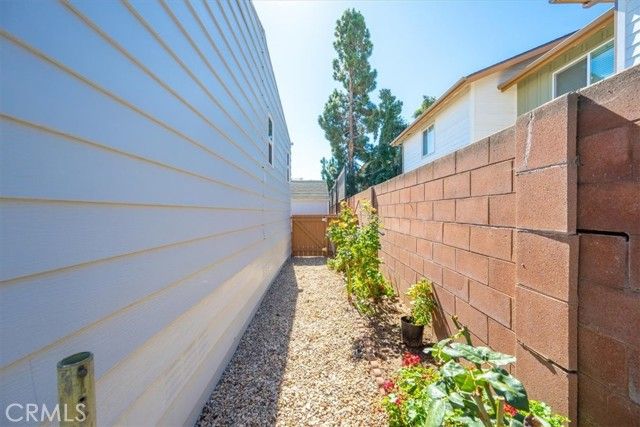 1701 Thornburg St, Santa Maria, CA 93458