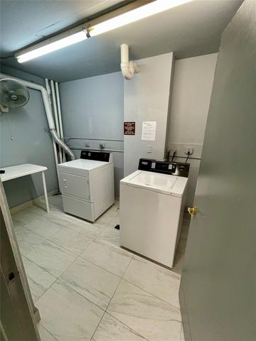 801 Three Islands Blvd 214, Hallandale Beach, FL 33009