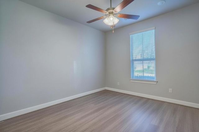 5757 Lakeside Villas Court, Conroe, TX 77304