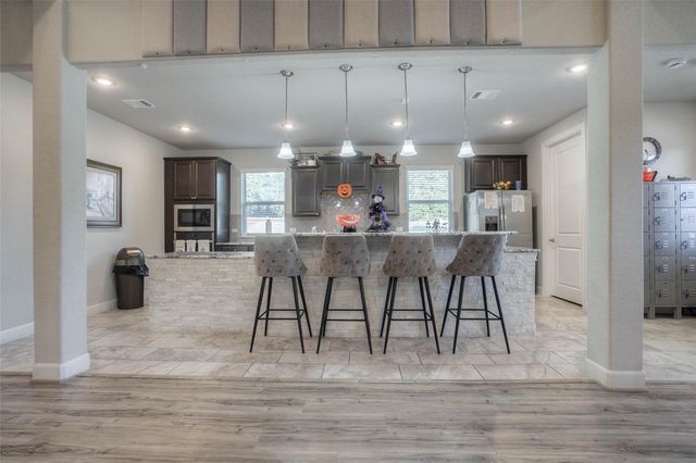 5757 Lakeside Villas Court, Conroe, TX 77304